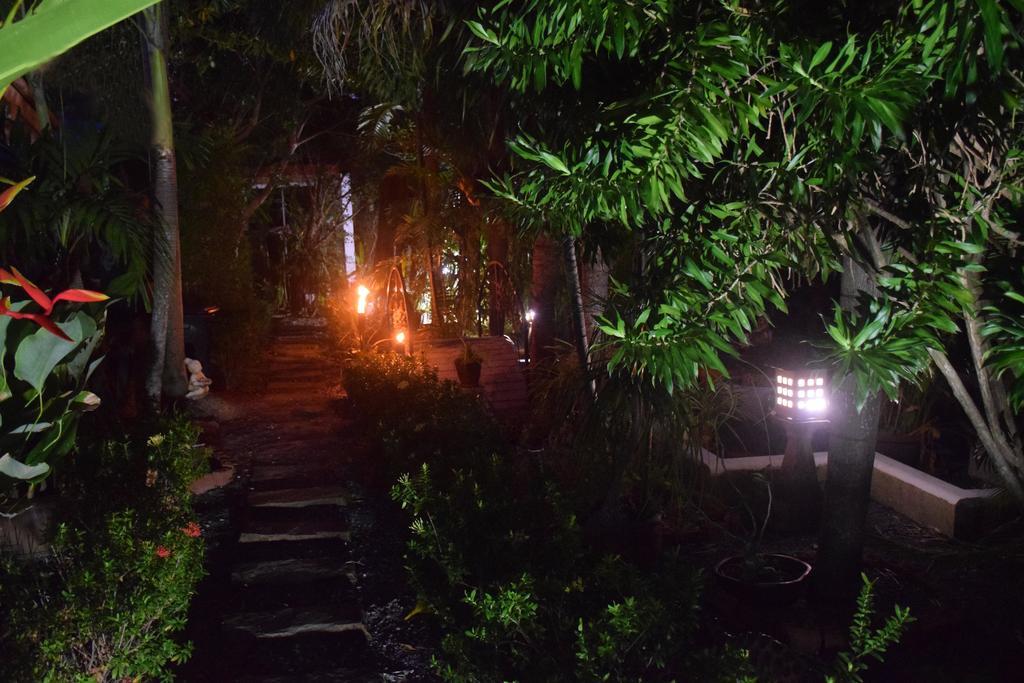Sanuk Bungalows Rawai Buitenkant foto